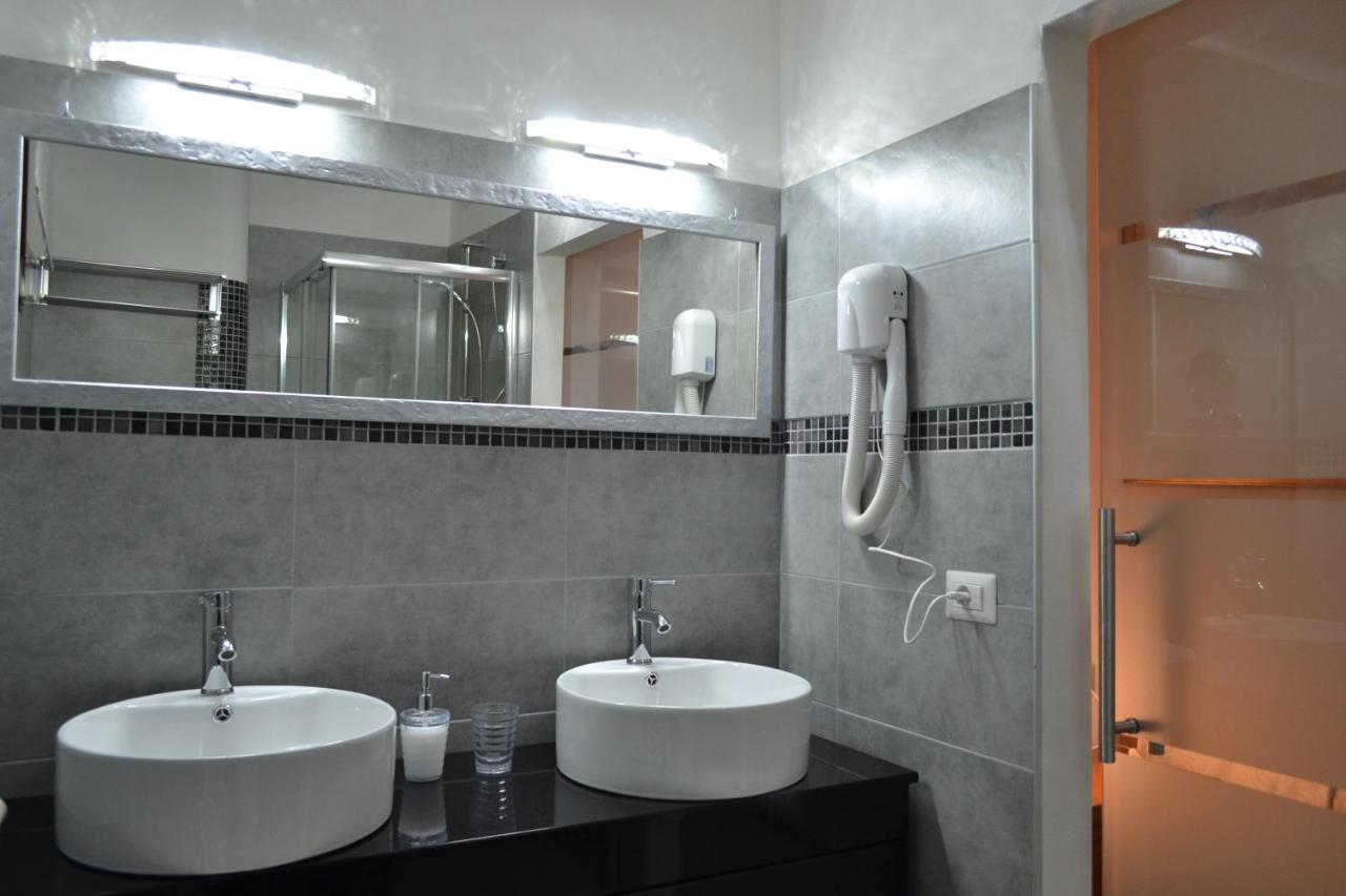 Appartamenti Casa Carlotta Limone sul Garda Exterior foto
