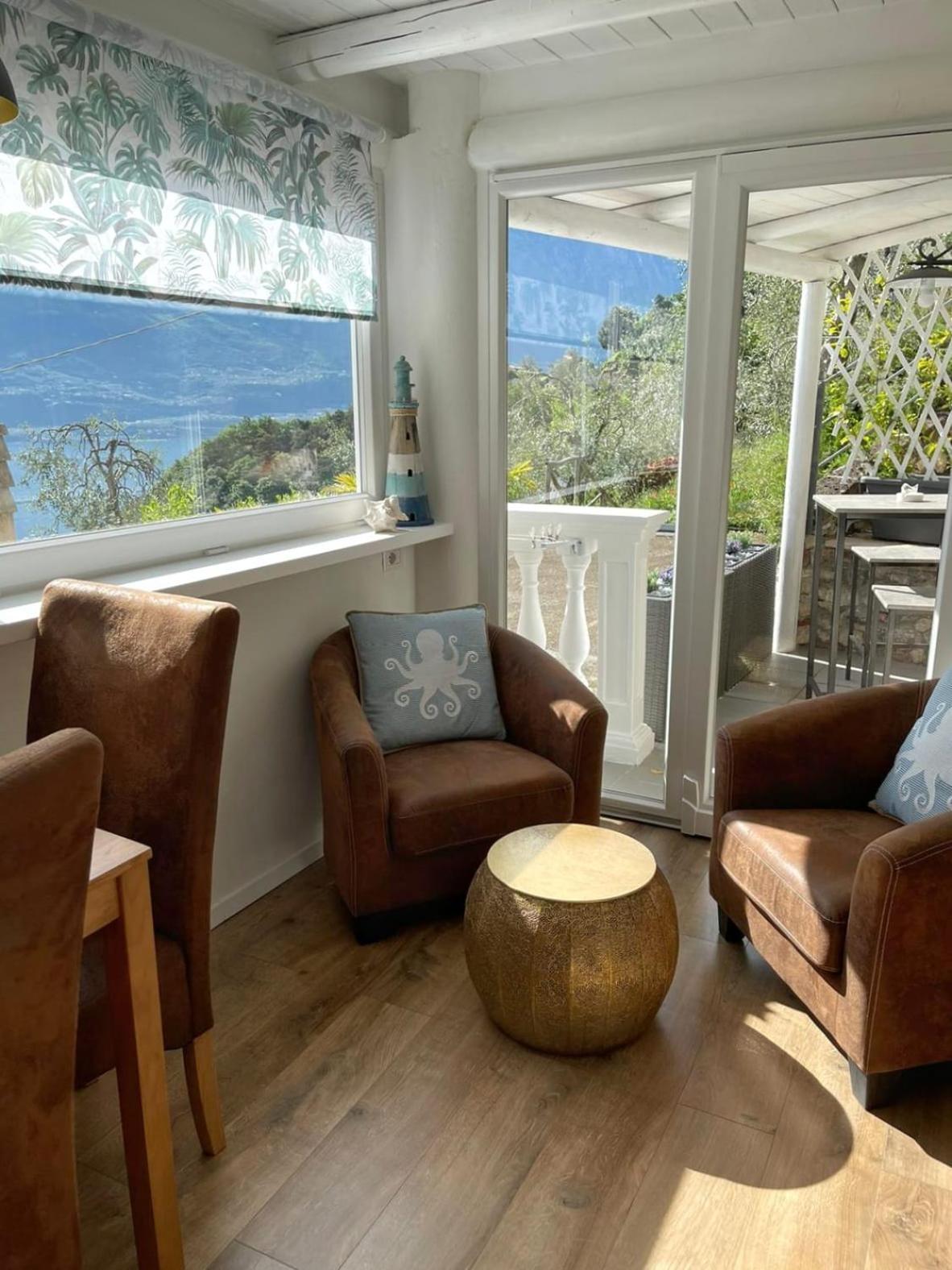 Appartamenti Casa Carlotta Limone sul Garda Exterior foto
